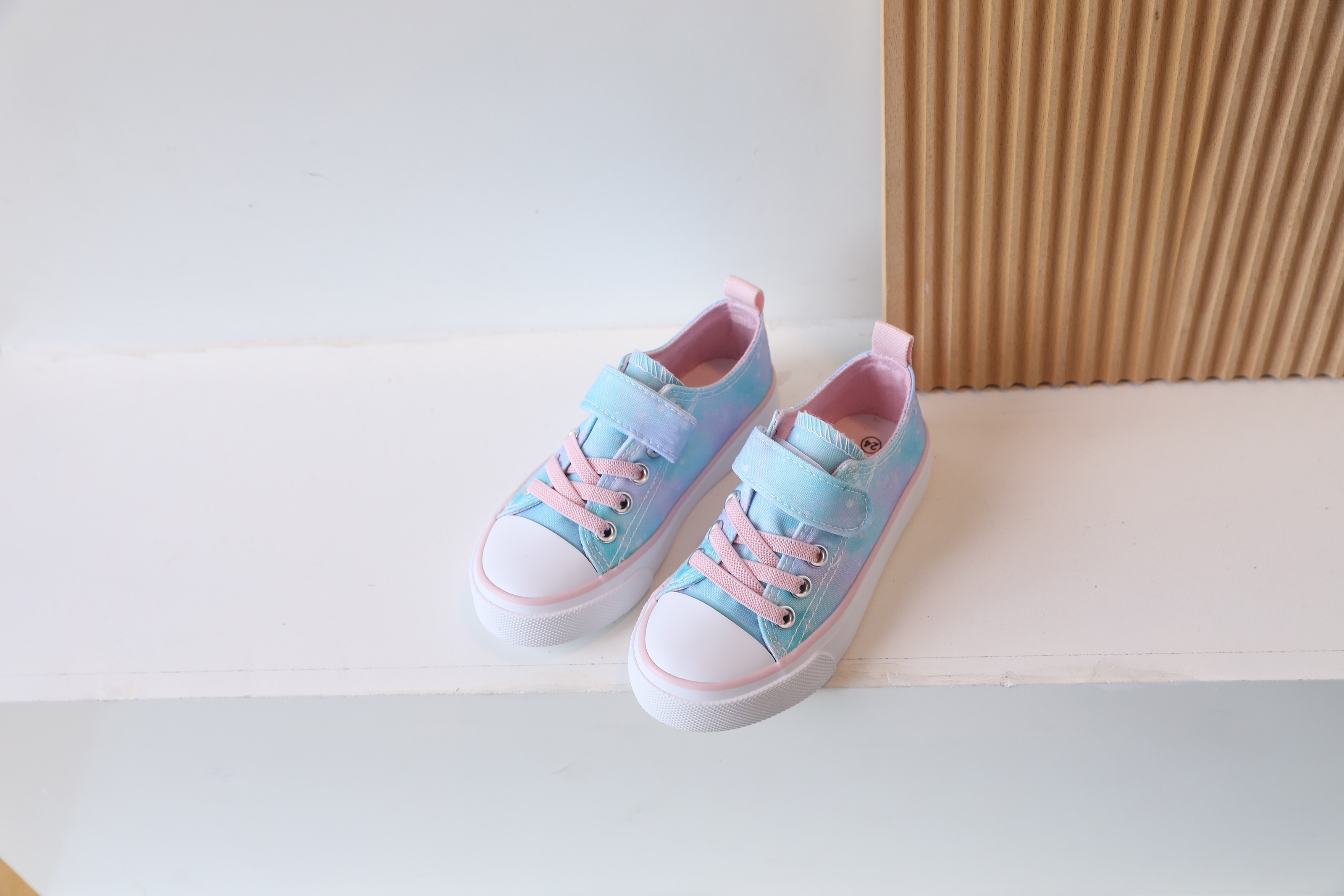 girls trendy breathable canvas skate shoes with assorted colors outdoor low top anti slip flat walking sneakers details 0